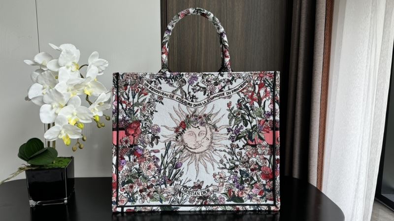 Christian Dior Shopping Bags